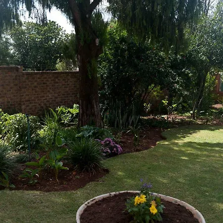 282 Guesthouse/Self-Catering Centurion Exterior photo