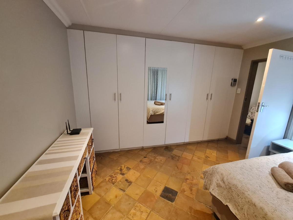 Apartment 282 Guesthouse/self-catering